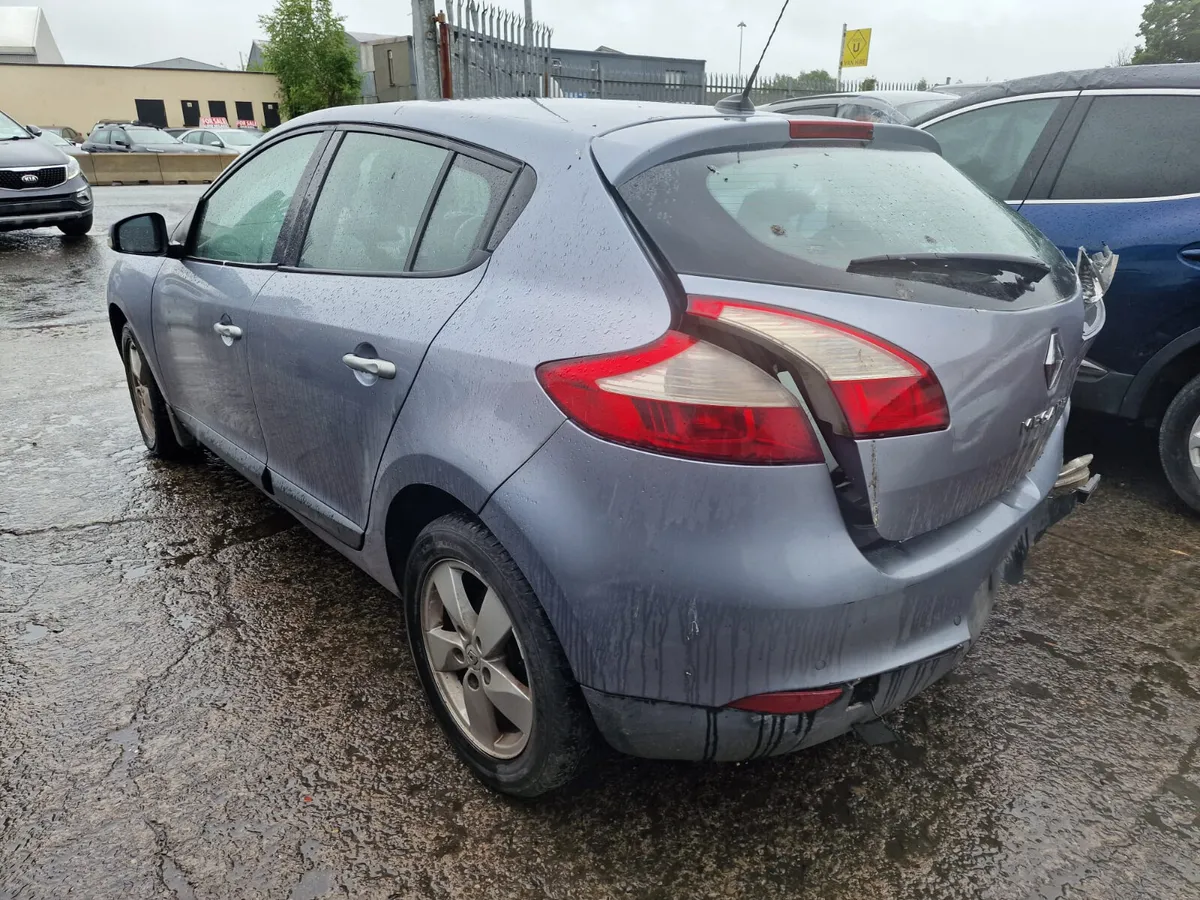 10 RENAULT MEGANE  1.5 DCI FOR BREAKING - Image 3