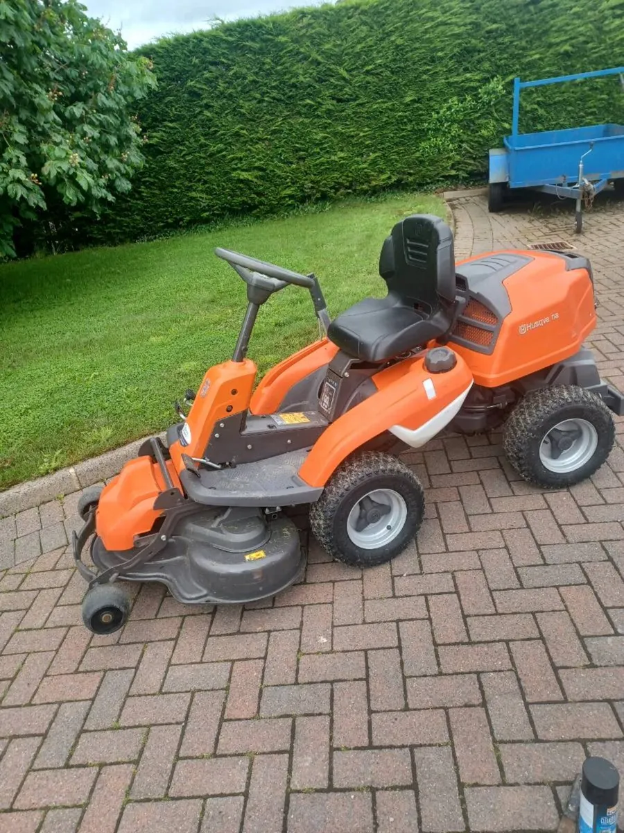 Rideon lawnmower - Image 1