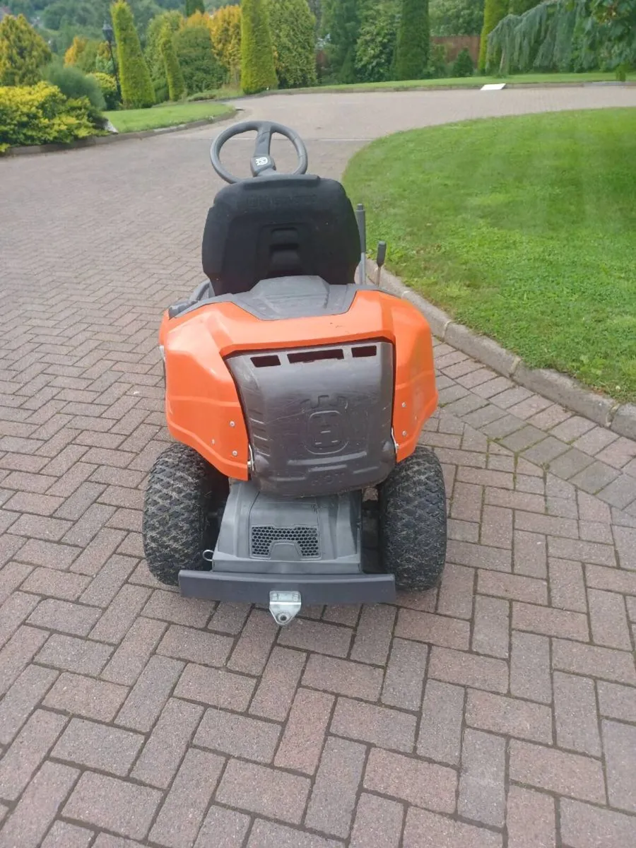 Rideon lawnmower - Image 2