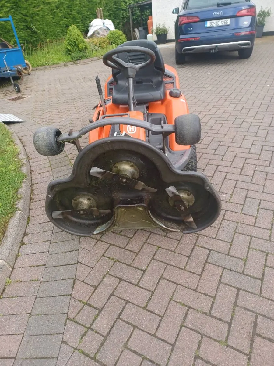 Rideon lawnmower - Image 3