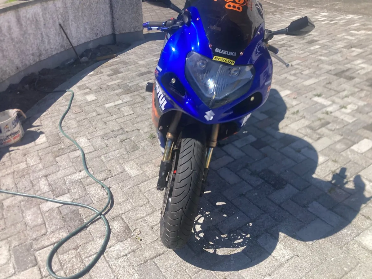 Motorcycle - Image 4