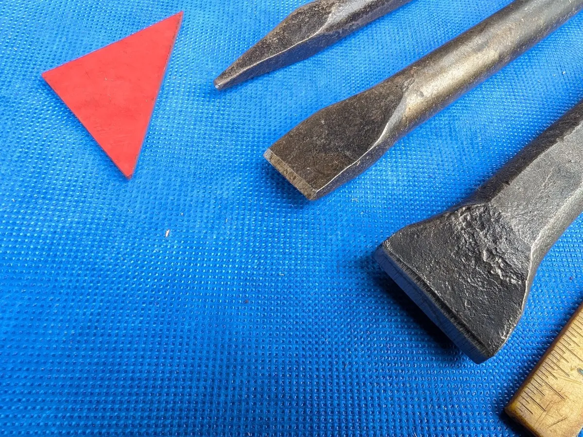 3 Stone Masons Tools - Image 4
