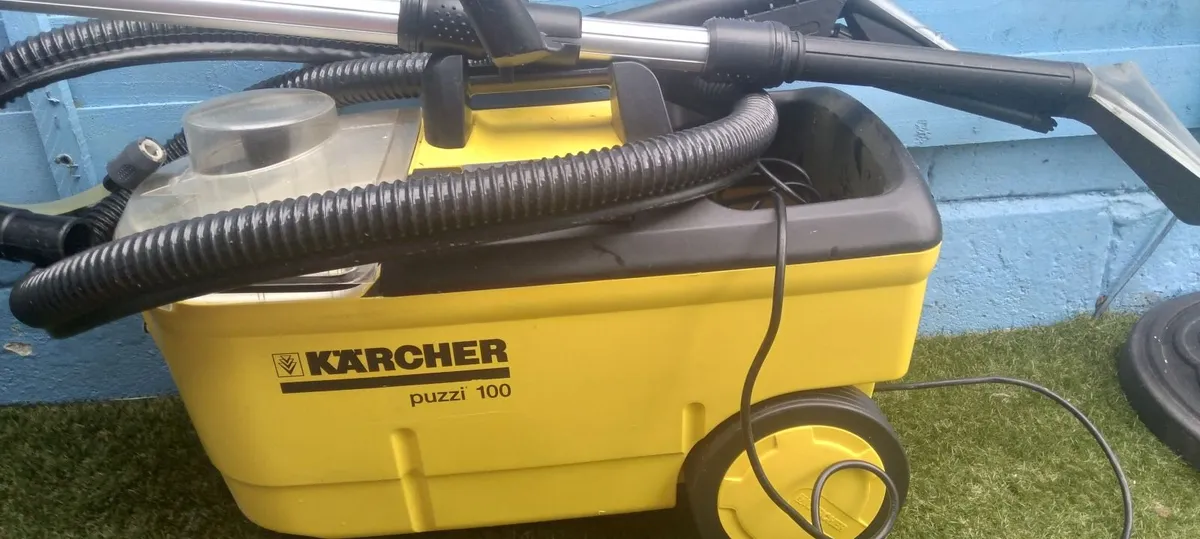 Puzzi 100 Karcher Carpet washer - Image 4