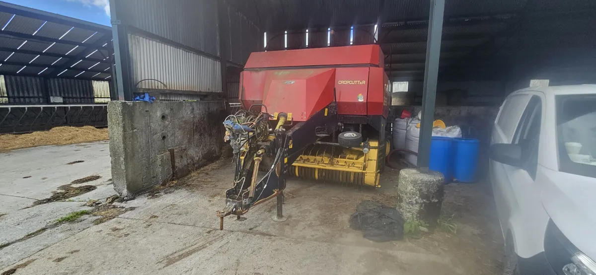 2000 New Holland BB960 Square Baler (Due In) - Image 3