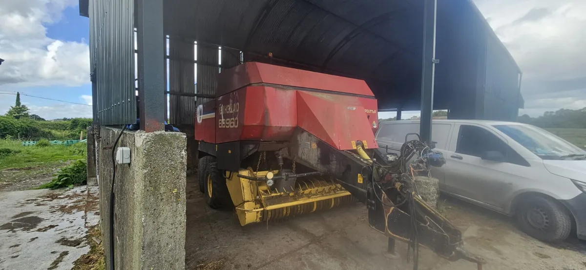 2000 New Holland BB960 Square Baler (Due In) - Image 4