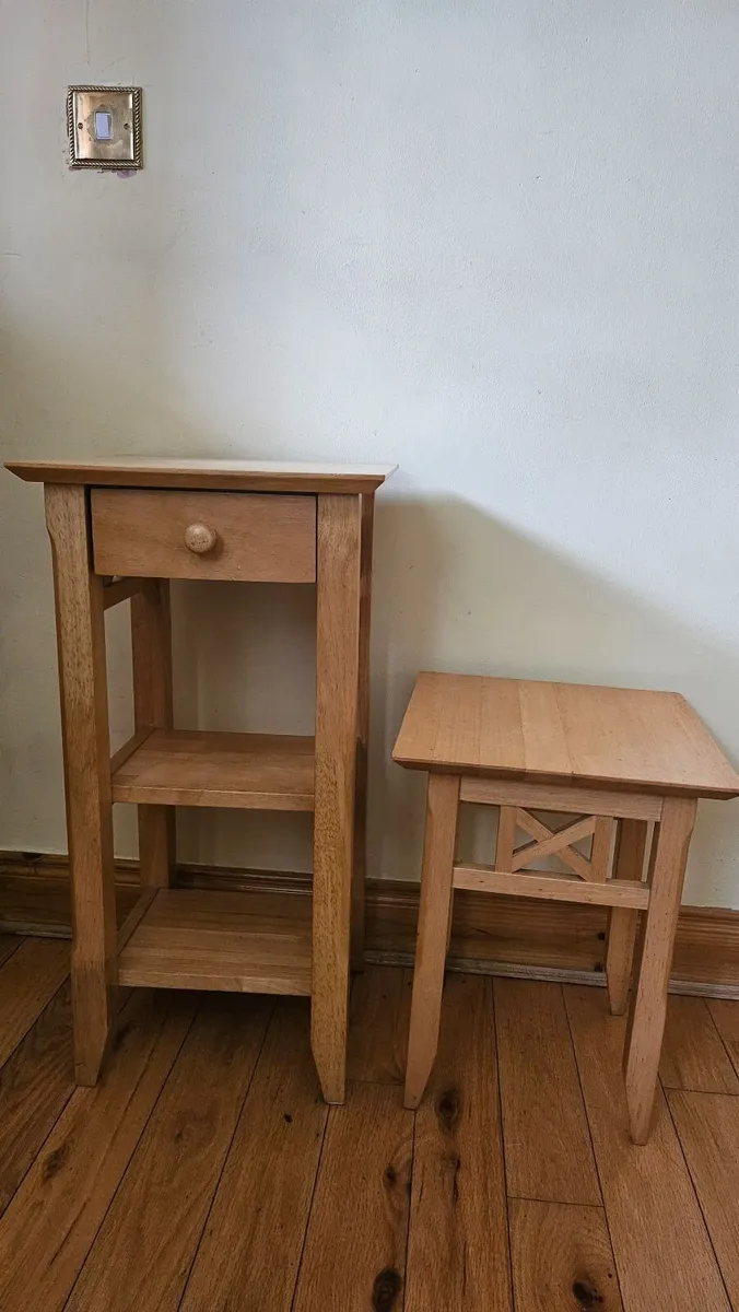 2 Living Room tables, light wood - Image 4