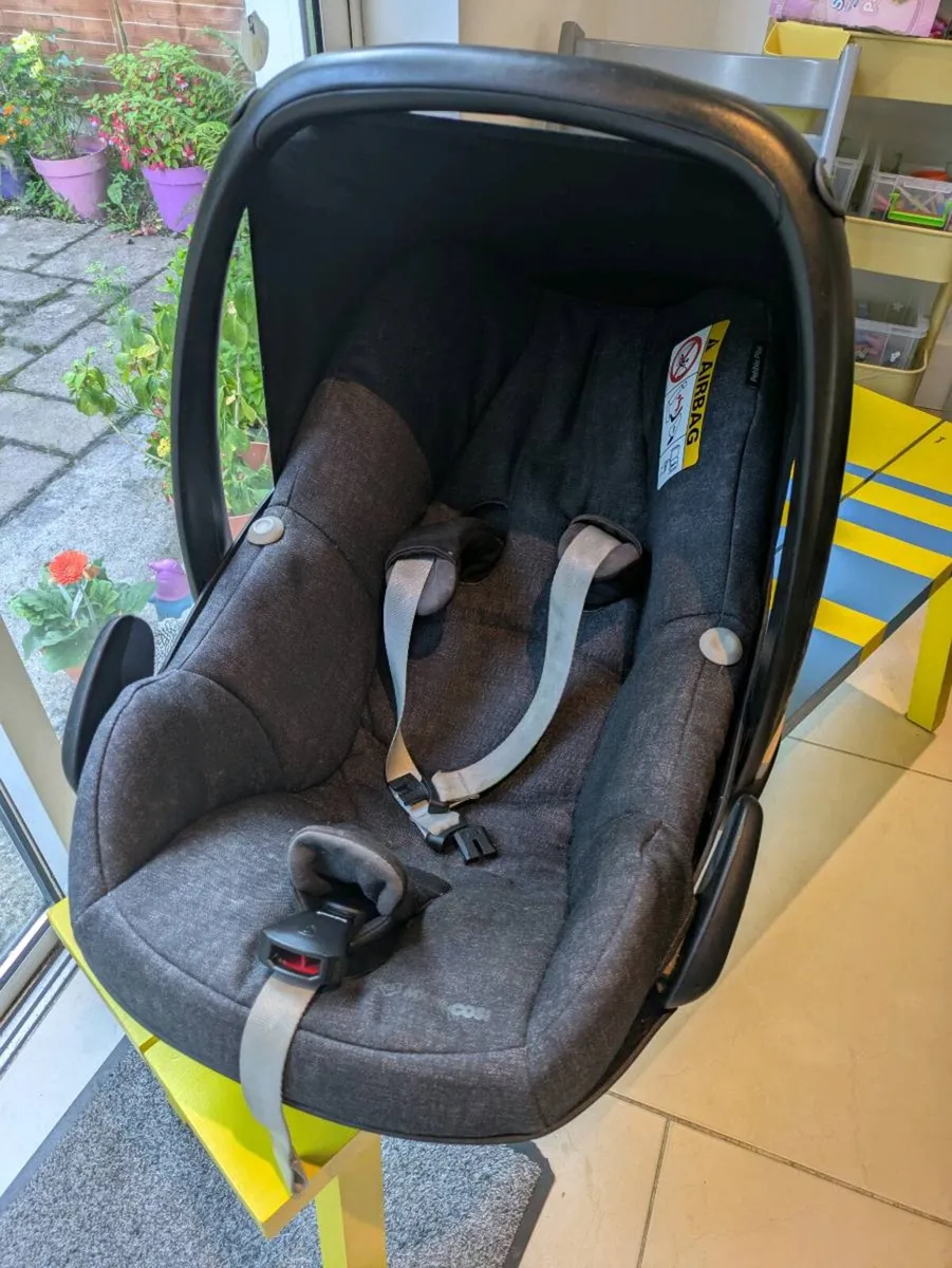 Maxi Cosi Pebble Plus - Image 1