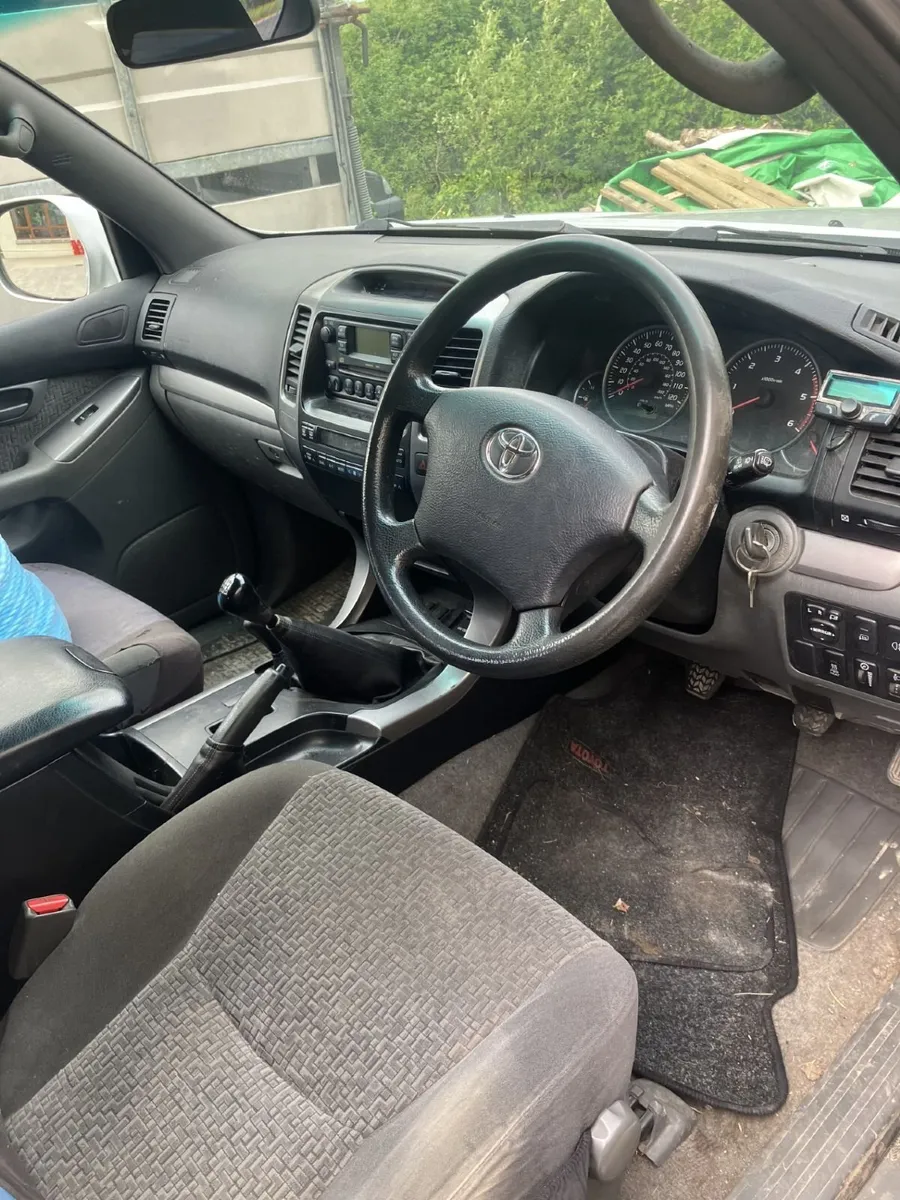 Toyota Land Cruiser 2003 - Image 4