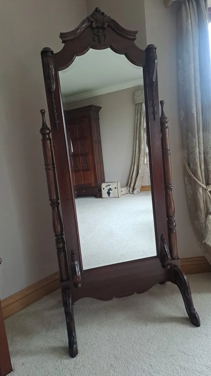 Chevalier Mirror