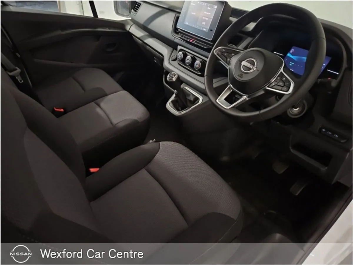Nissan Primastar 150hp SV Premium  €32,798+ VAT) - Image 3
