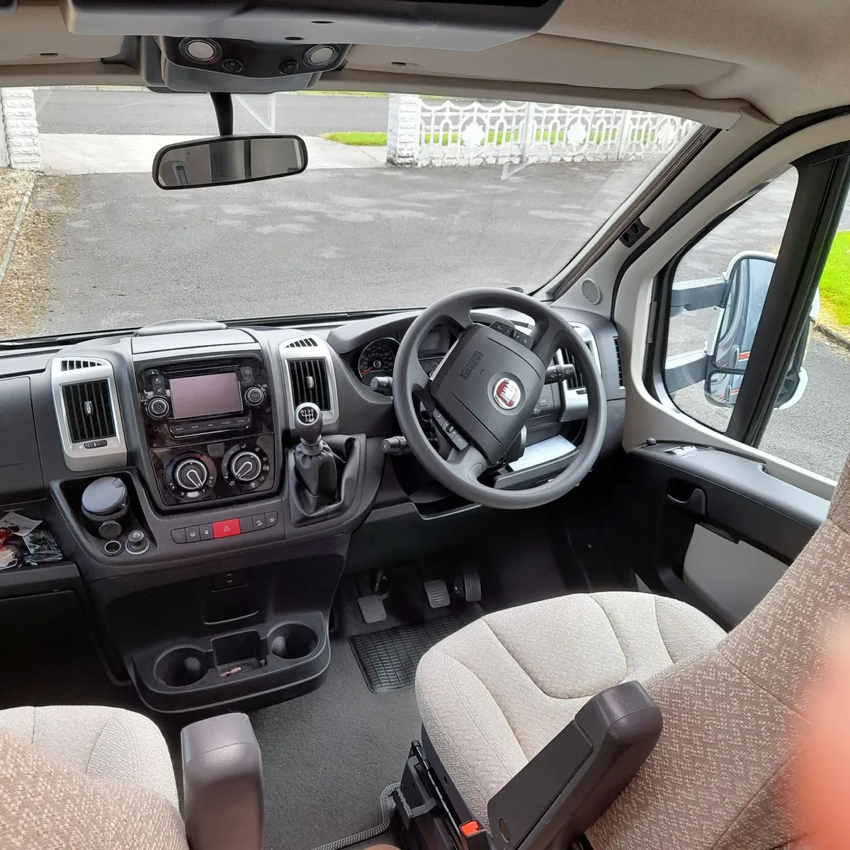 2015 Autotrail Islandbed C1 Licence required - Image 4