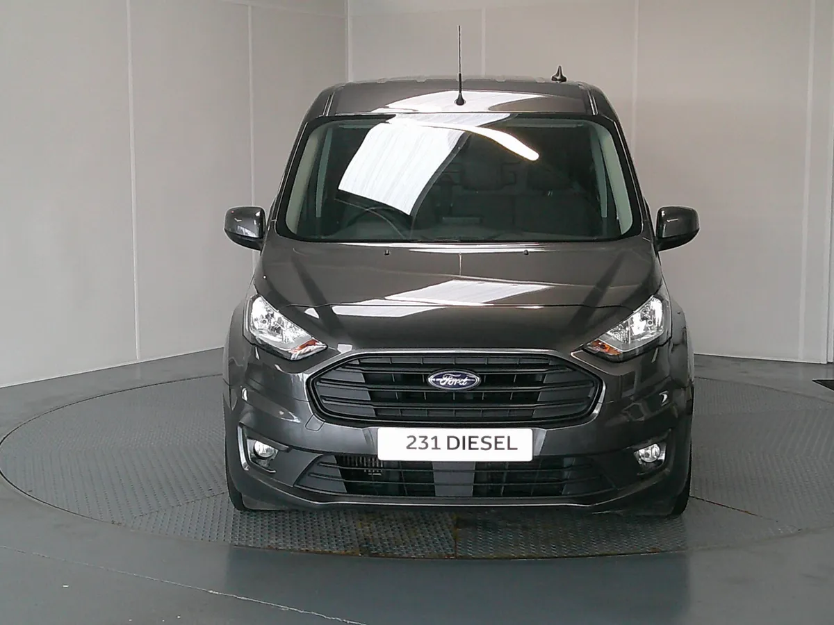 Ford Transit Connect 2023 - Image 2