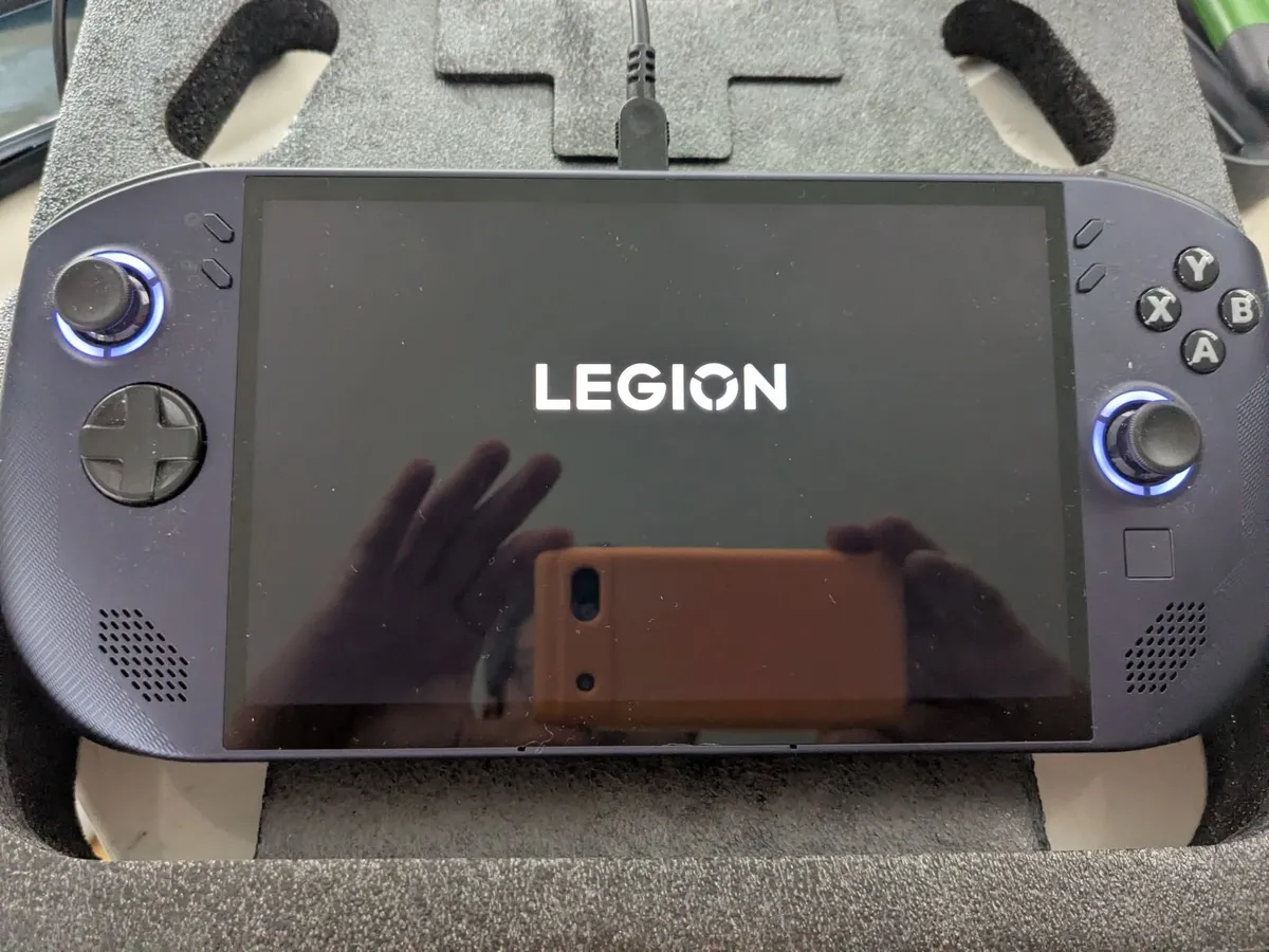 Lenovo Go S handhelm gaming console 1TB - Image 2