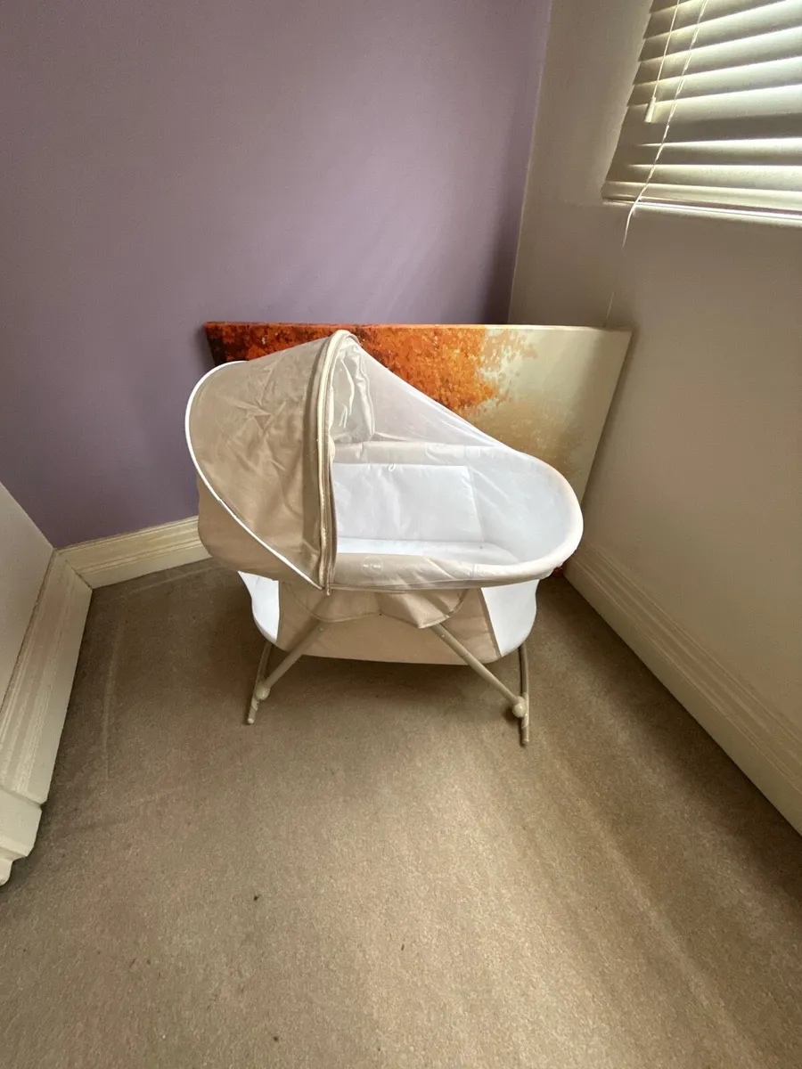 Baby crib - Image 1
