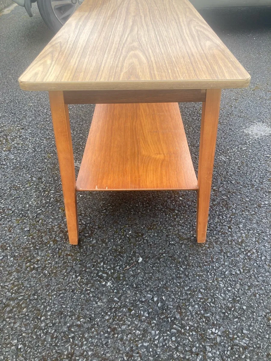 1960s long coffee table - Image 2