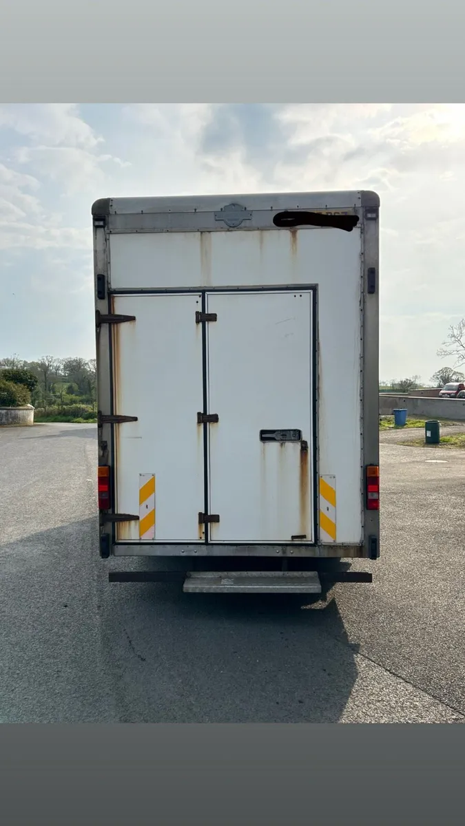2005 Mercedes-Benz Atego 1523 - Image 2