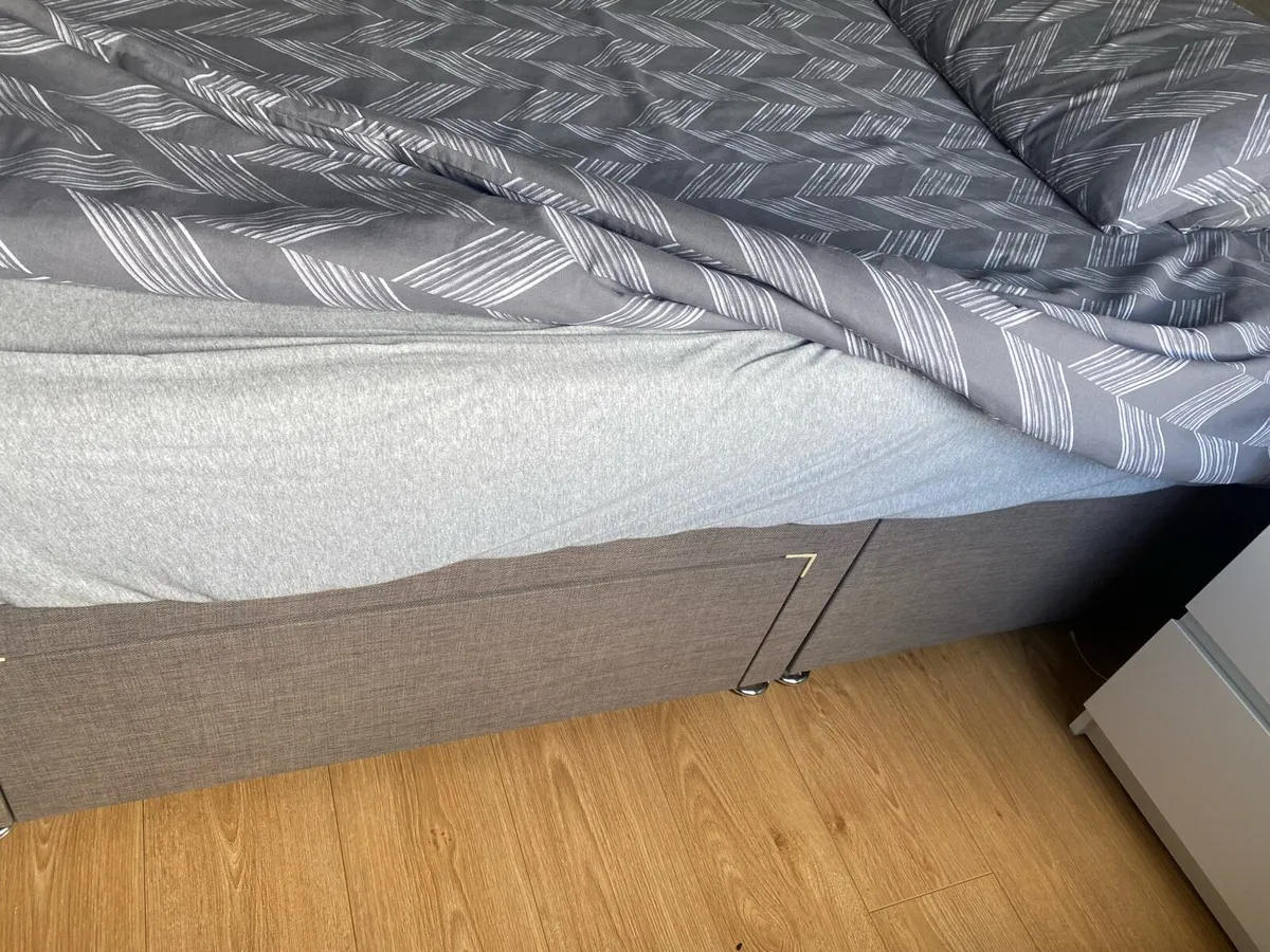 4ft small double bed with 2 storage drawers - Image 3