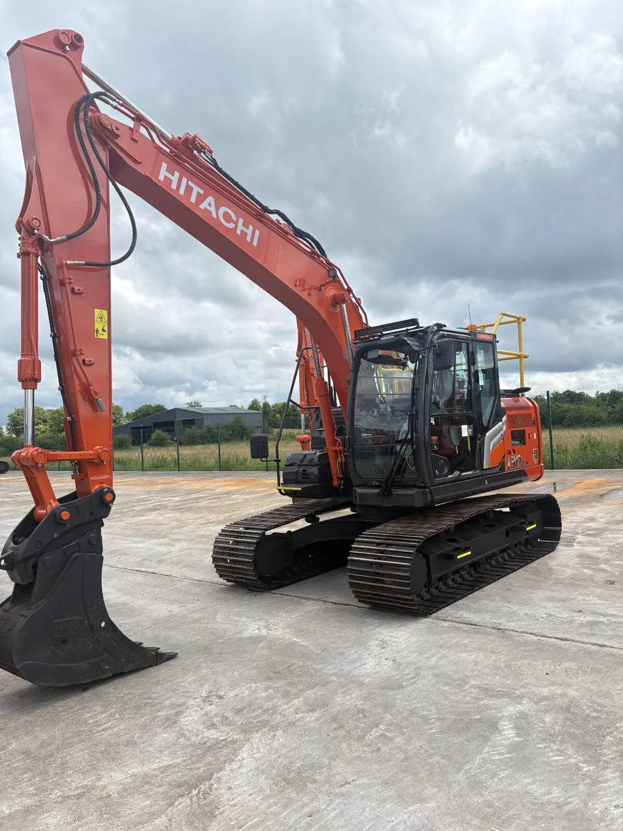 HITACHI ZX130-7 - Image 1