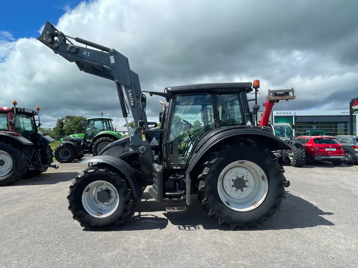 Valtra N103 High Tech - Image 3