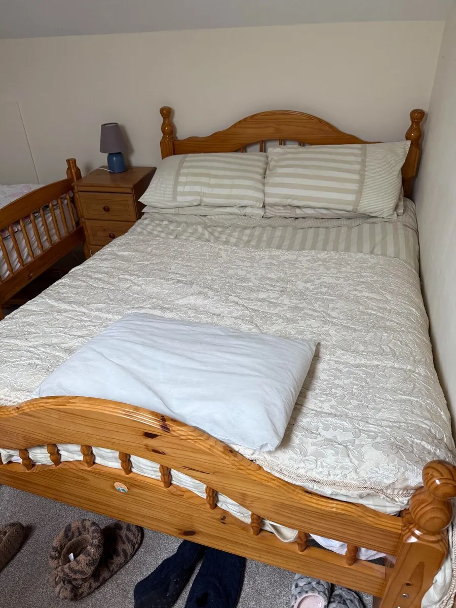 Big Furniture Sale - Moving House - Image 3