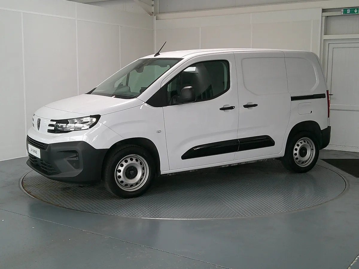 PEUGEOT PARTNER VAN 2024 - Image 3