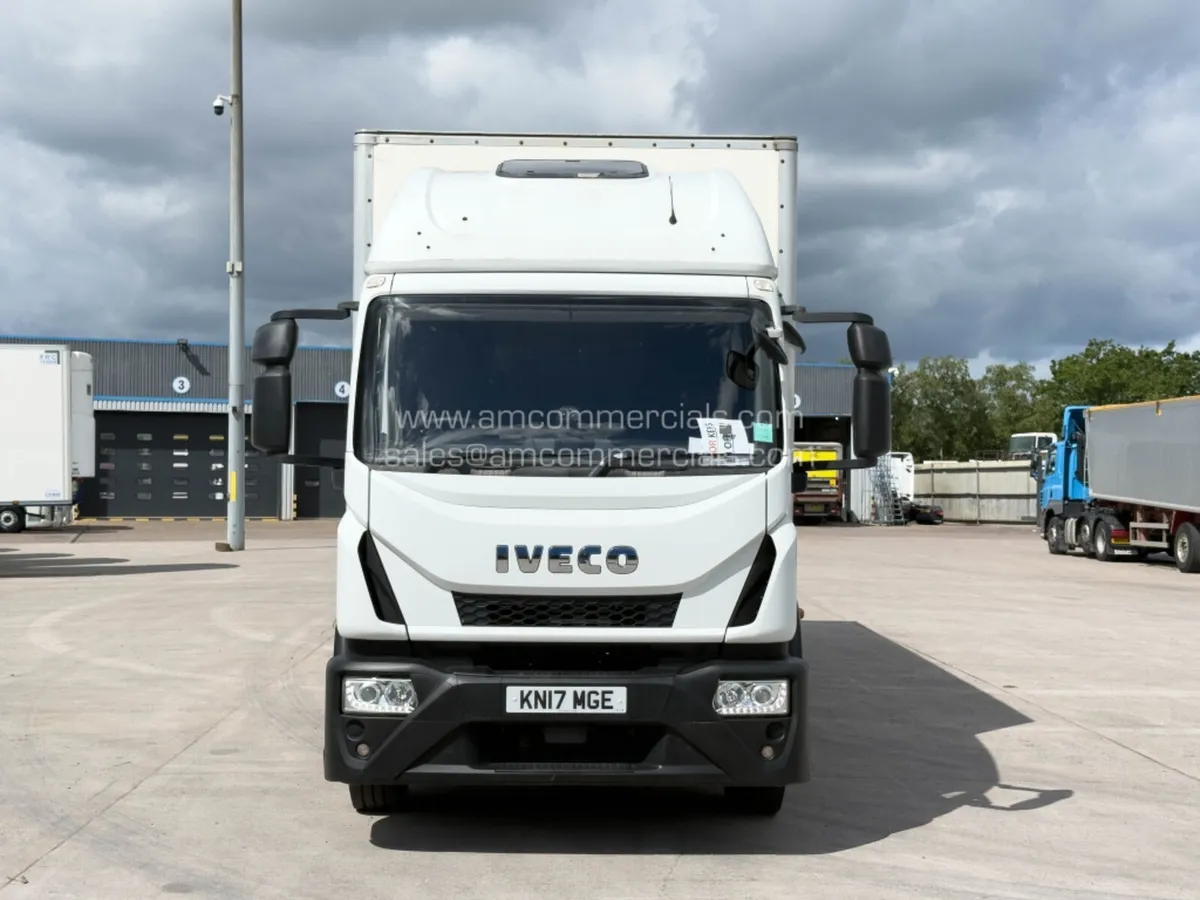 2017 IVECO EUROCARGO 140-210 BOX TRUCK - Image 2