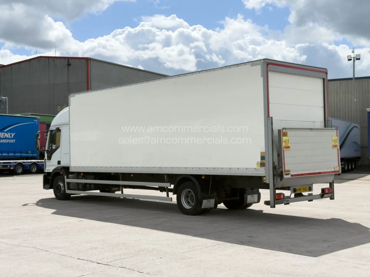 2017 IVECO EUROCARGO 140-210 BOX TRUCK - Image 4