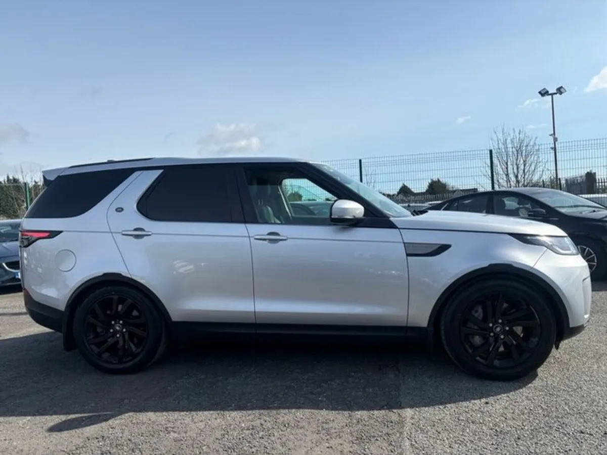 2020 Land Rover Discovery Commercial 3.0L SDV6 - Image 2