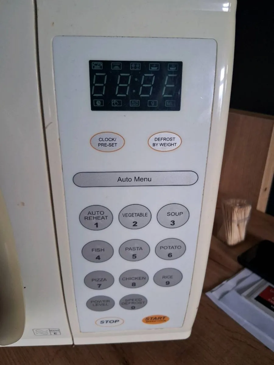 Microwave - Image 3