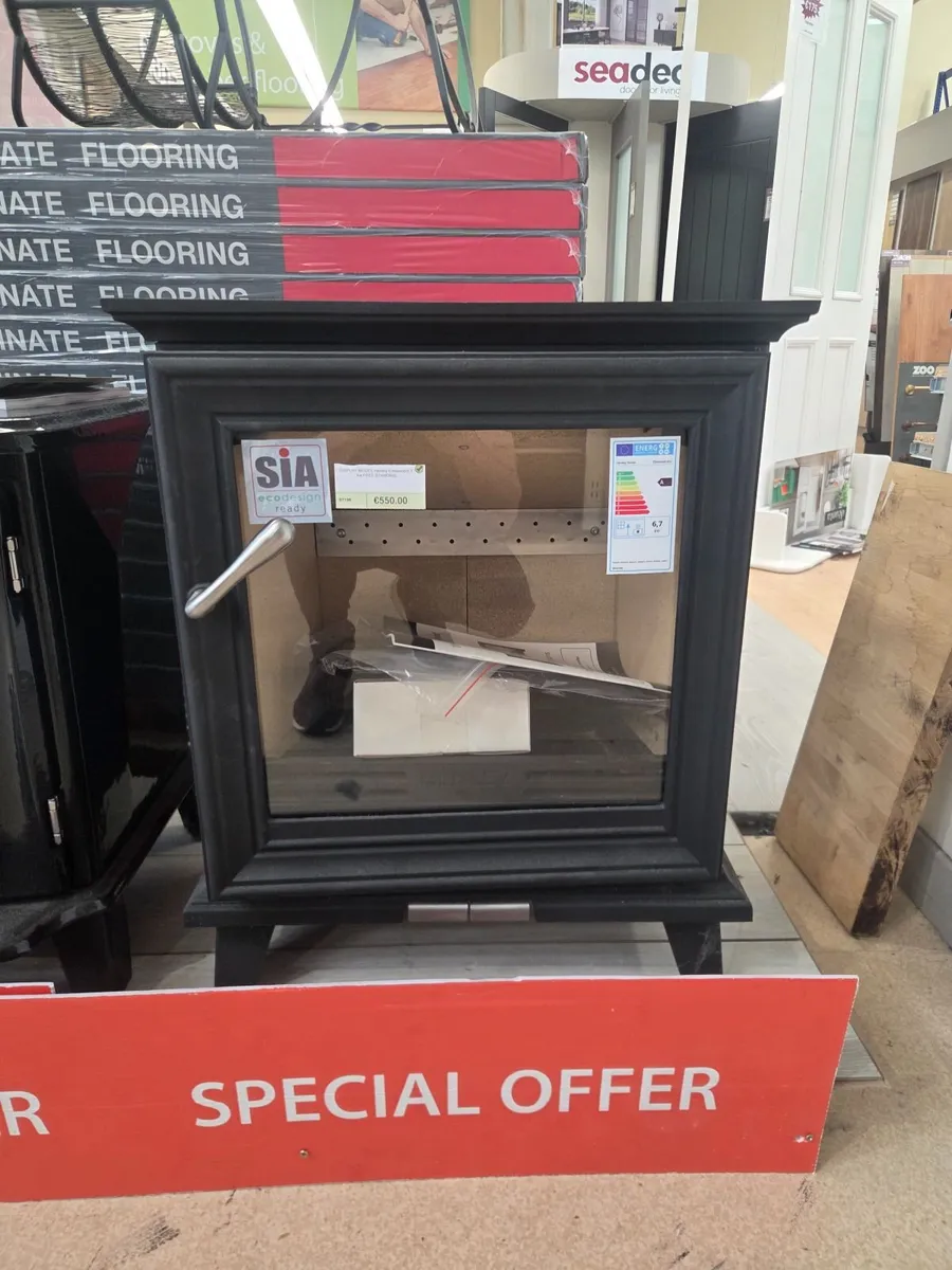 Henley Elmwood Freestanding 6.7kw Stove - Image 1