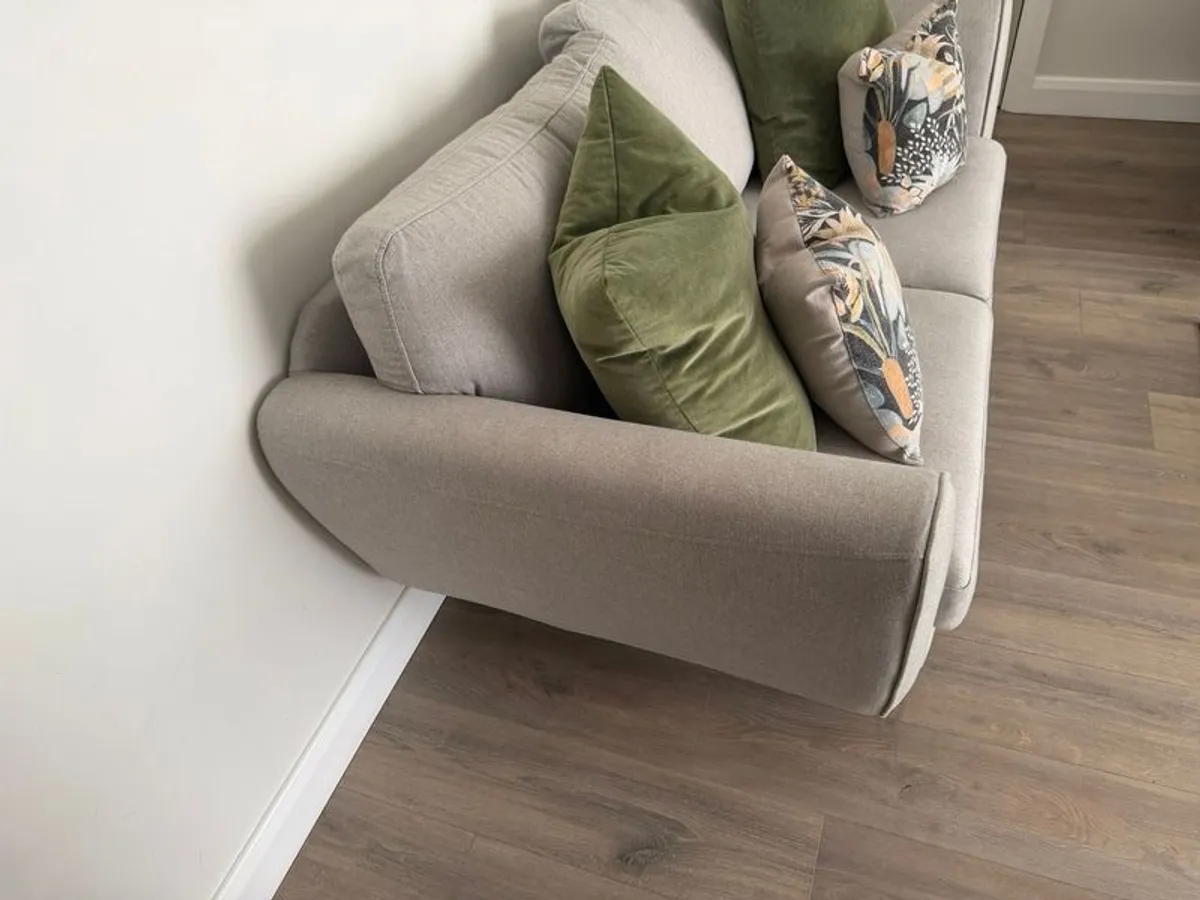 3 & 2 seater sofa - Image 4