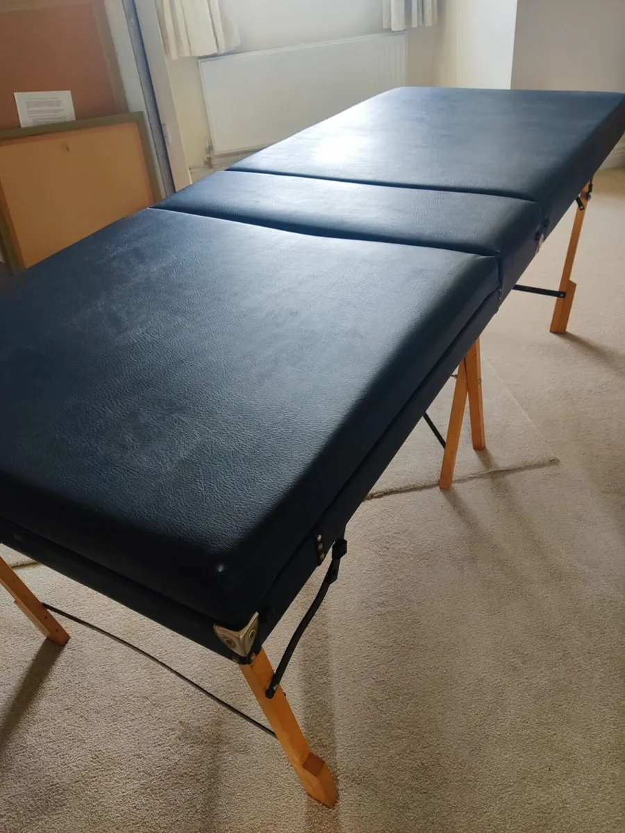 Massage table - Image 2