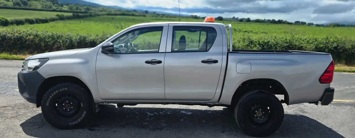 Toyota Hilux 2018 - Image 4