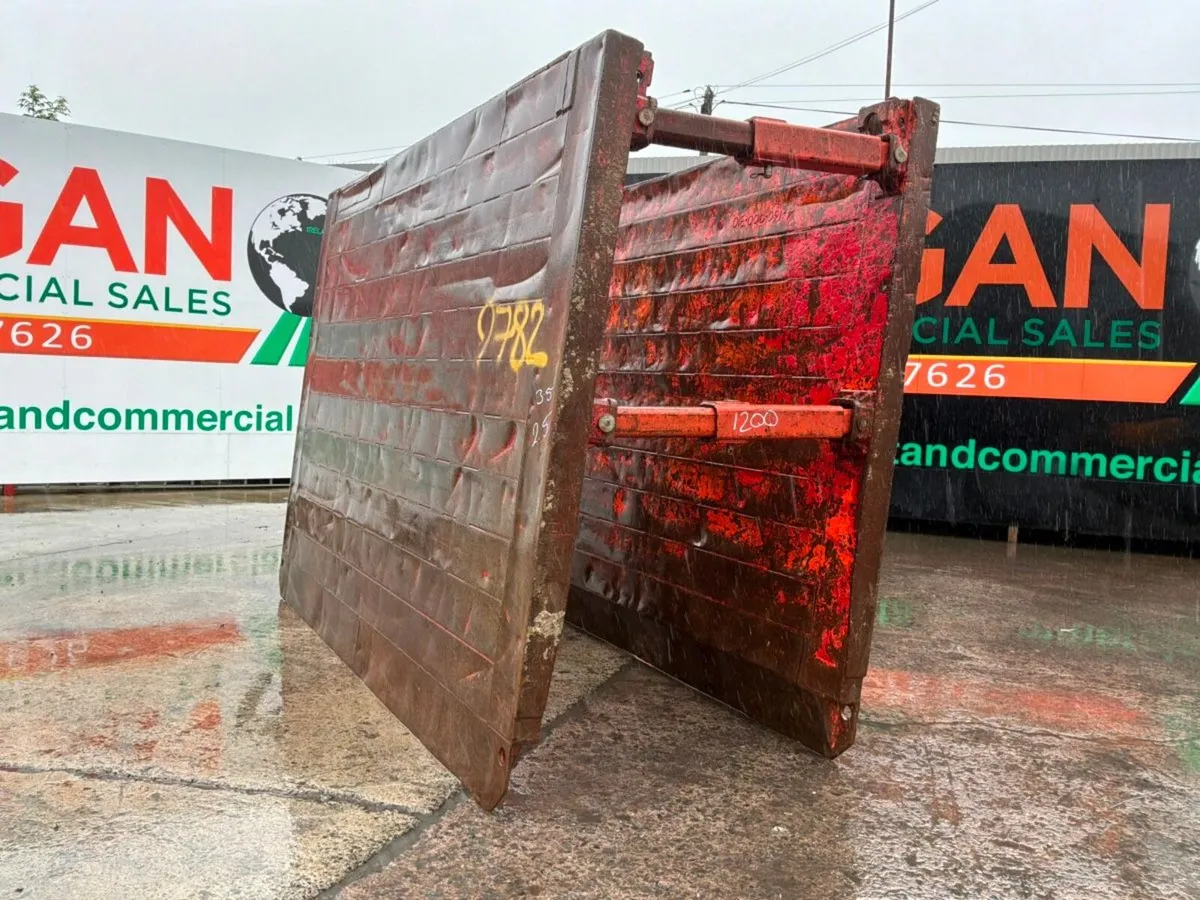 3.5mt x 2.5mt  shoring support / trench box....978 - Image 1