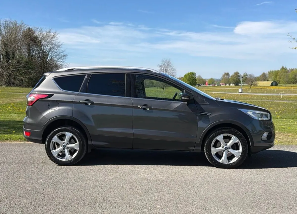 Ford Kuga 2019 commercial 2 seats - Image 3
