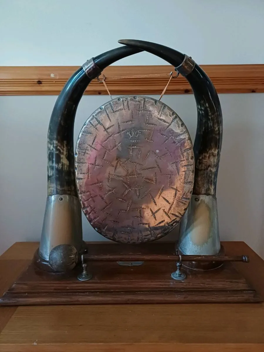 Burmese  gong - Image 1