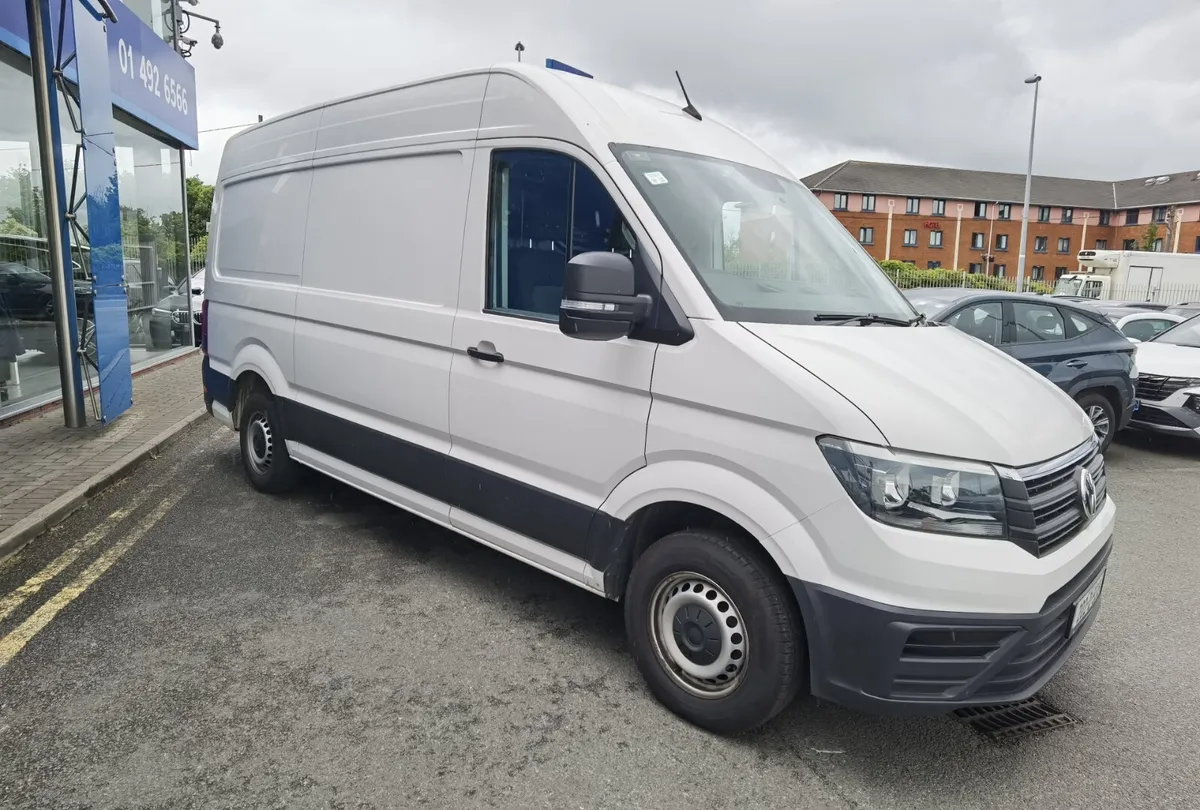 VOLKSWAGEN CRAFTER 2.0 *REAR LIFT* €19950 INC VAT. - Image 3