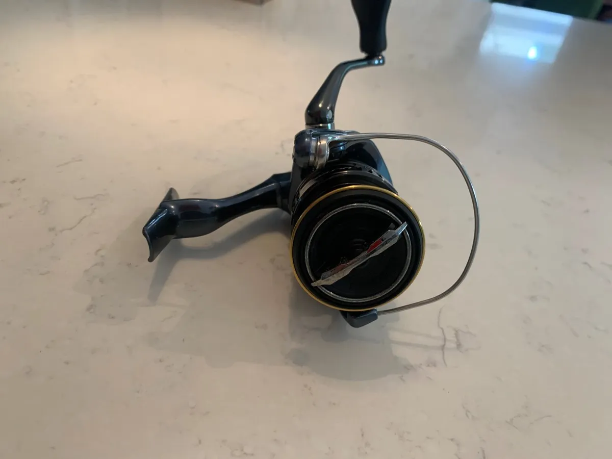 Shimano Ultegra 2500 Reel - Image 3