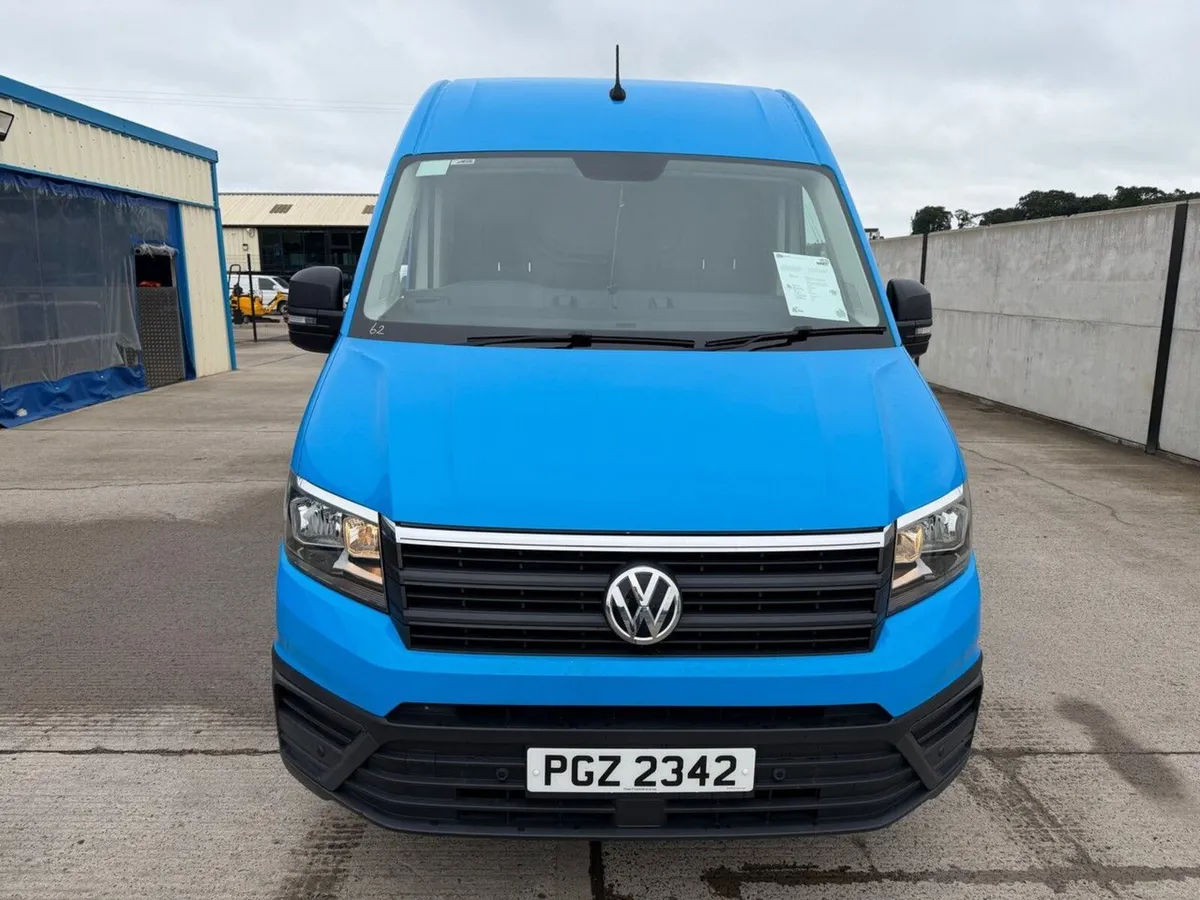 VOLKSWAGEN CRAFTER CR35 MWB FW 2.0TDI 140PS - Image 3