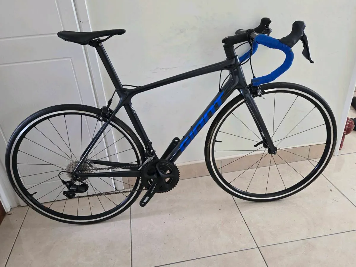 GIANT TCR ADVANCED CARBON + CAMPAGNOLO ZONDA whls - Image 2