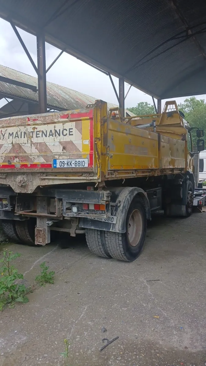 2009 Daf 55 - Image 2