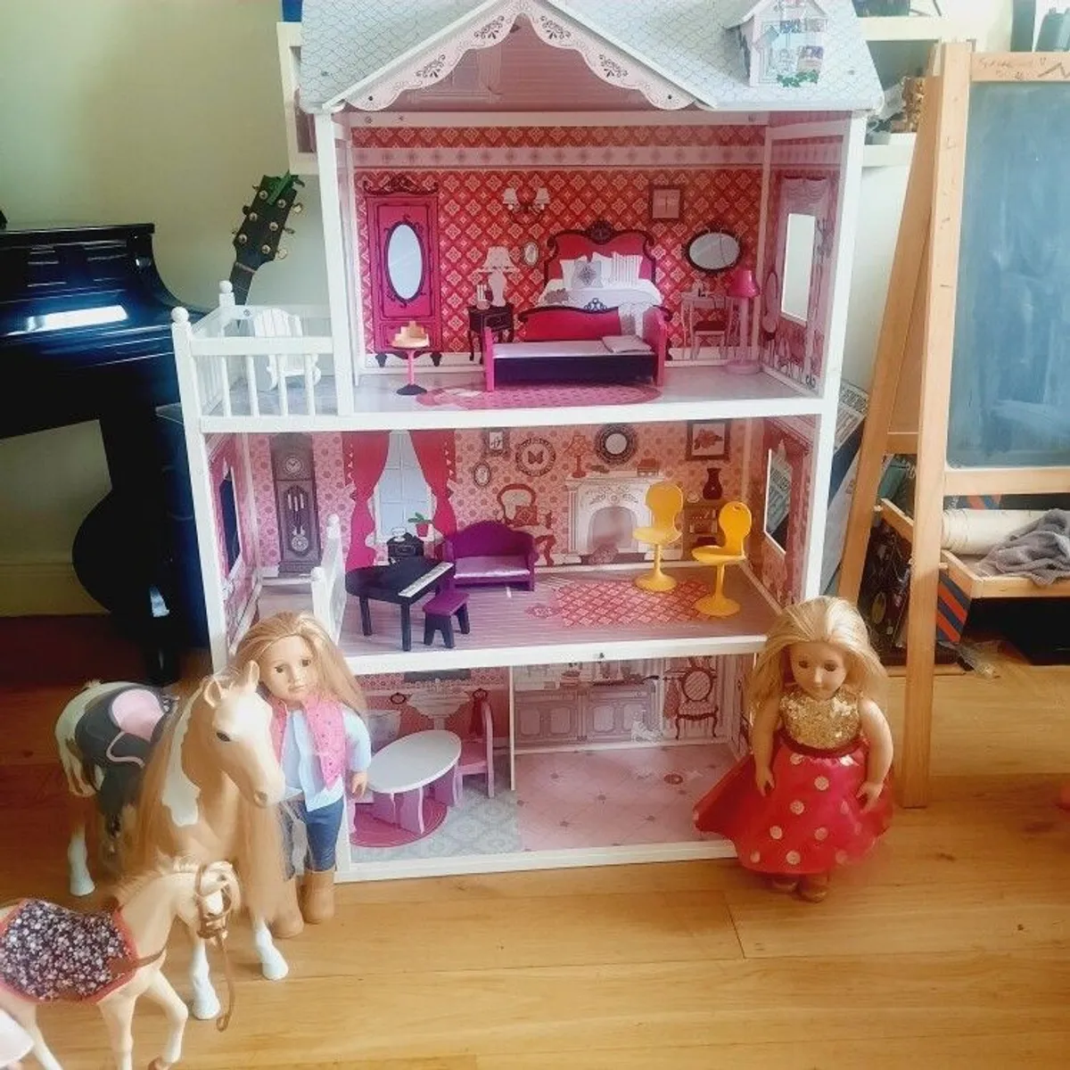 dolls house - Image 1