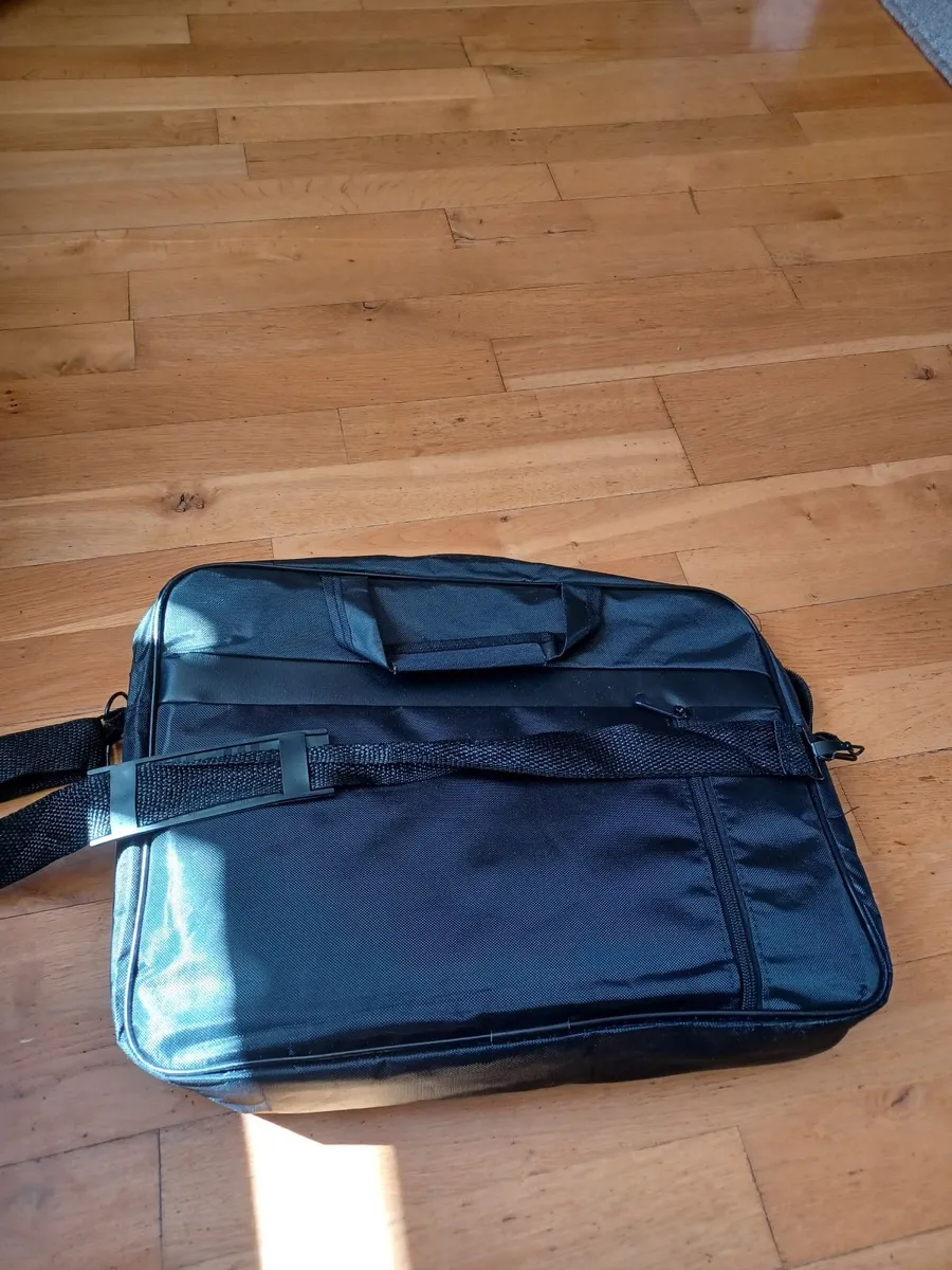 Laptop case - Image 1