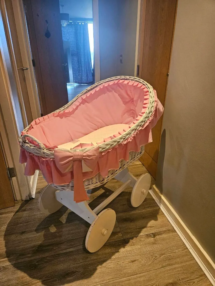 3 in 1 pram - Image 1