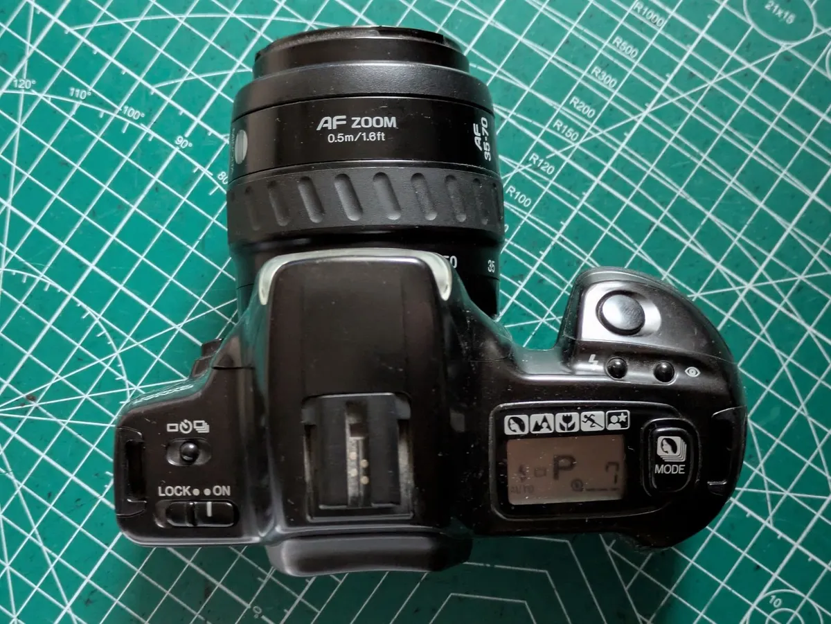 🎞️ Minolta Dynax 300 Si AF film SLR camera - Image 2