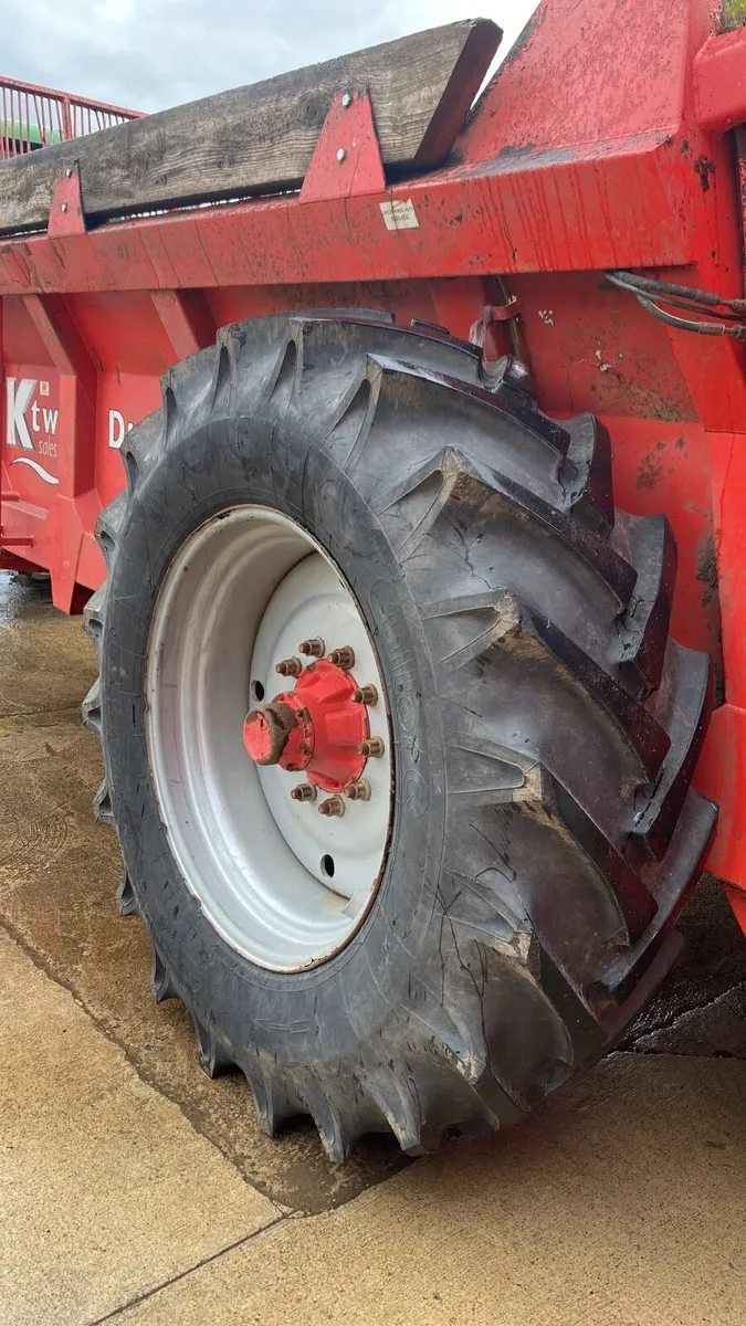 K Two Muck Spreader 12 Ton - Image 3