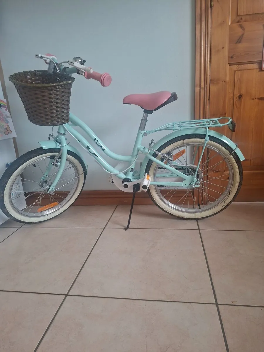 Girls bike - Image 1