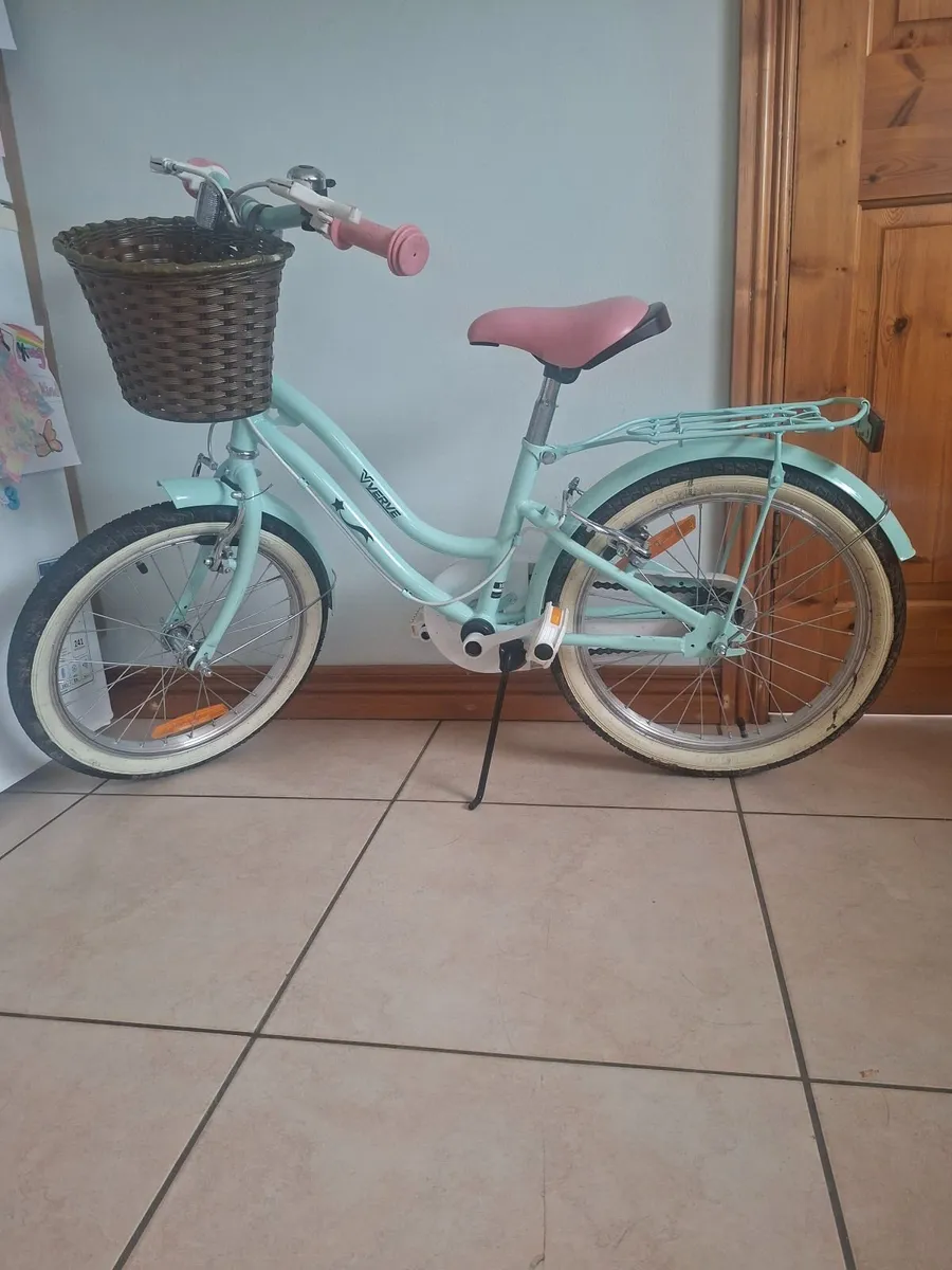 Girls bike - Image 2