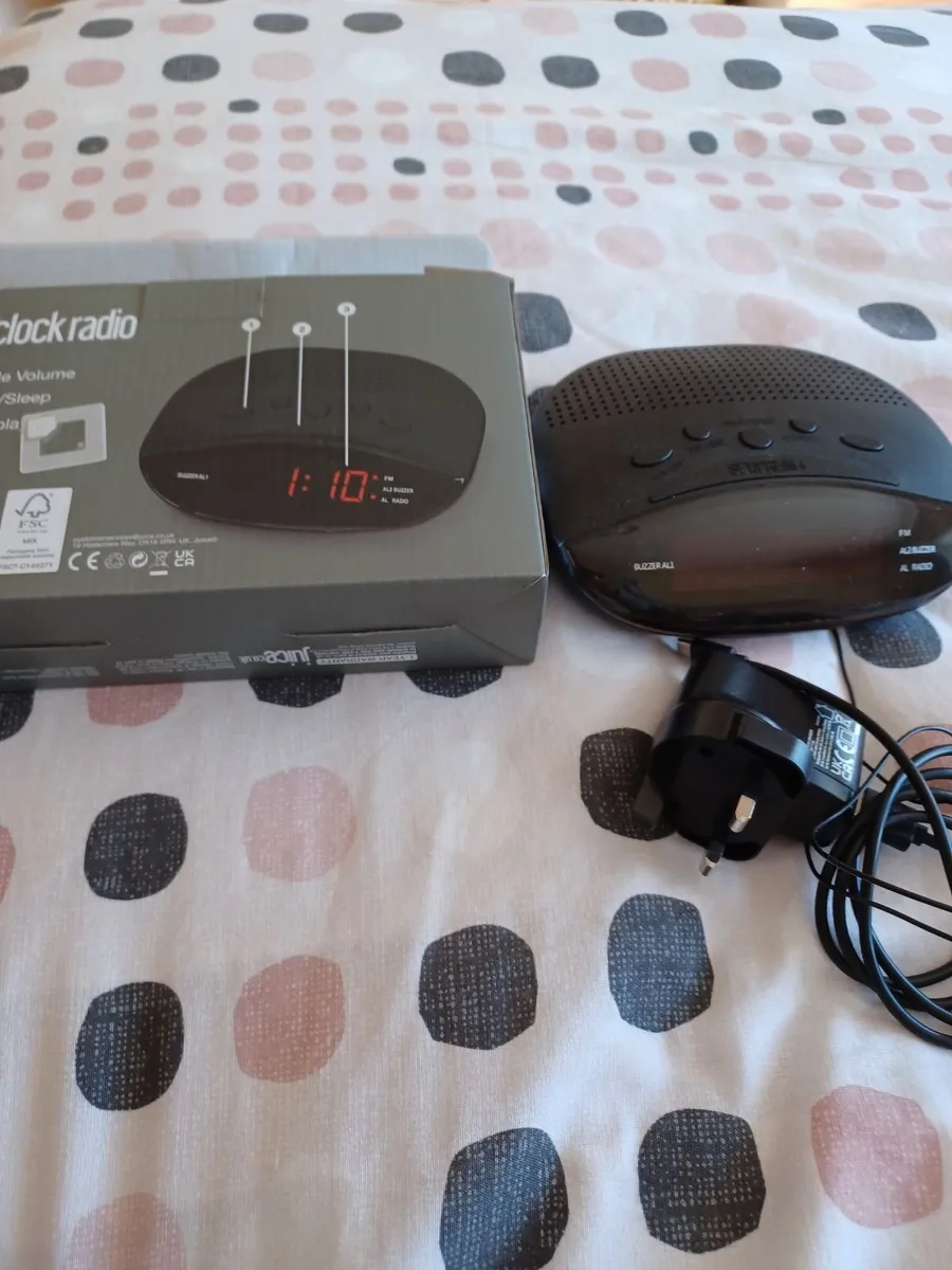 Clock radio - Image 1