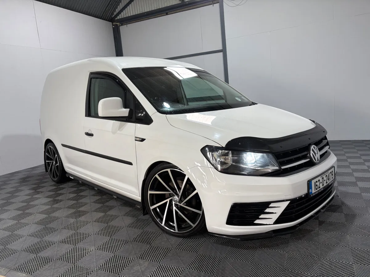 2016 Volkswagen Caddy 2.0 TDi Manual 160 Bhp - Image 3